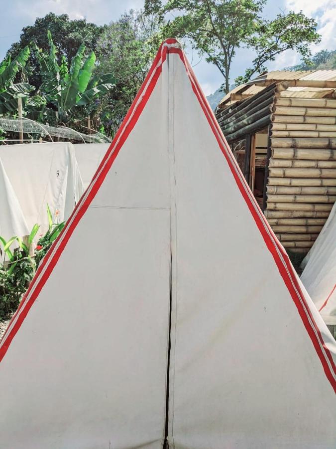 Albergue Gran Colibri Adventure Park San Pedro La Laguna Exterior foto